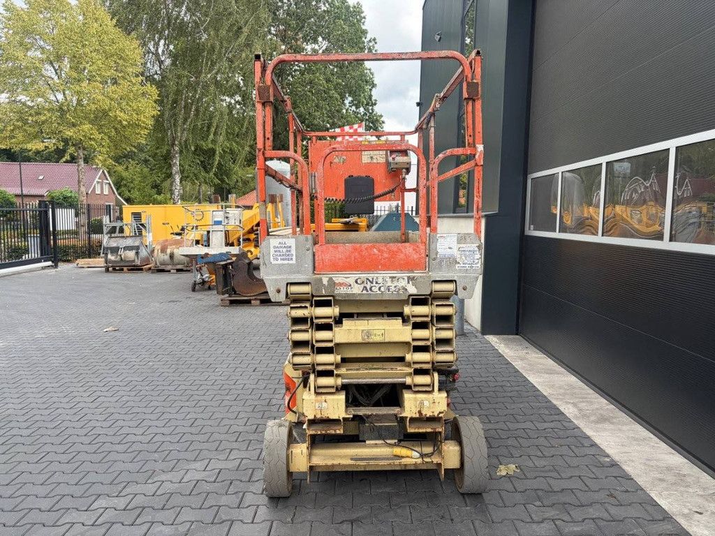 Scissor lift JLG 3246ES Electric 11.68m 2012