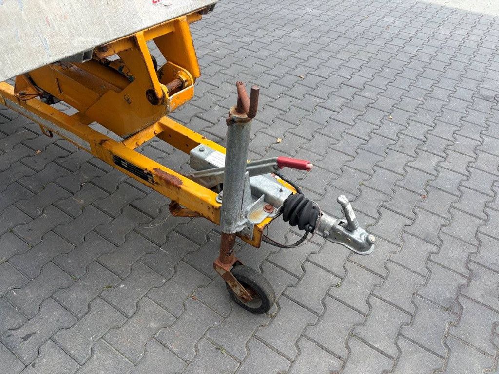 Simon Eurolift RTZ-210 Elektrische, auf einem Anhänger montierte Hubarbeitsbühne 21 m 1992