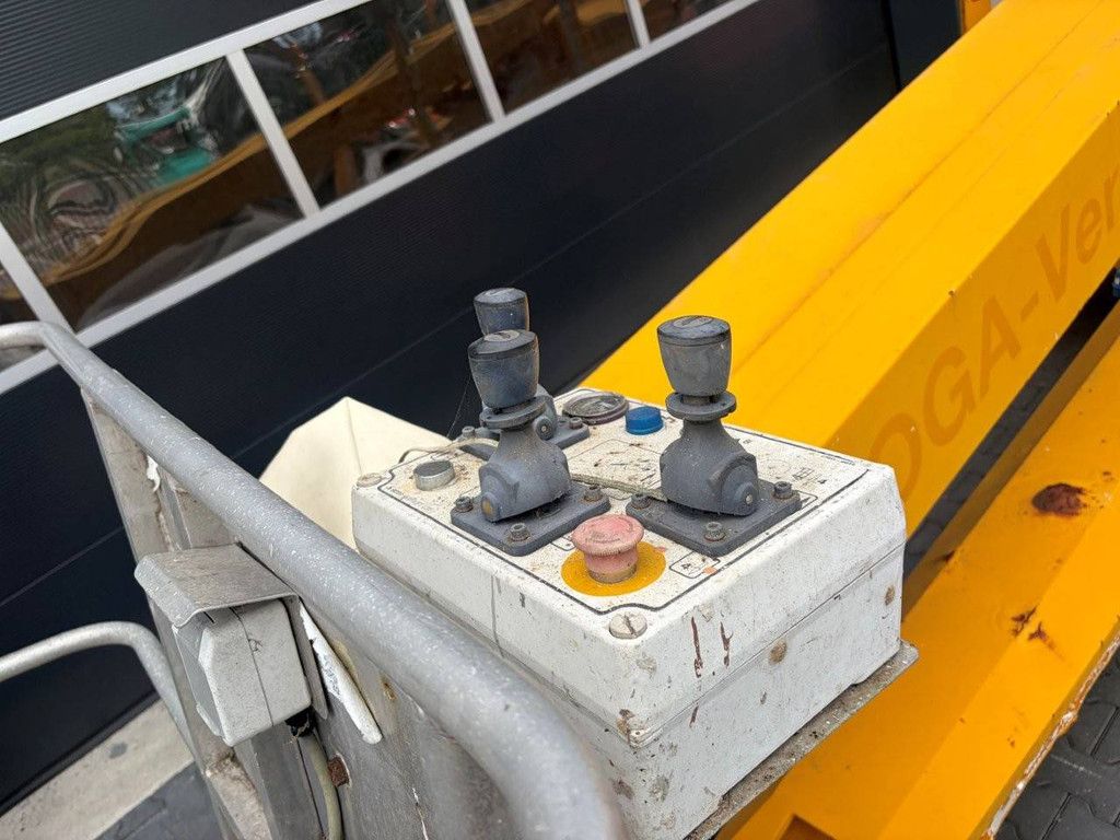 Simon Eurolift RTZ-210 Elektrische, auf einem Anhänger montierte Hubarbeitsbühne 21 m 1992