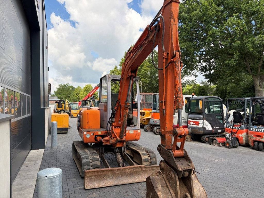 Hitachi EX40-2 Dieselbagger 26,5 kW 1998
