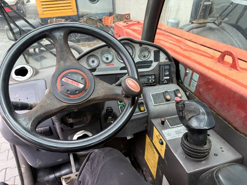 Manitou MLT627T Teleskoplader Diesel 74,5 kW 2700 kg 2009