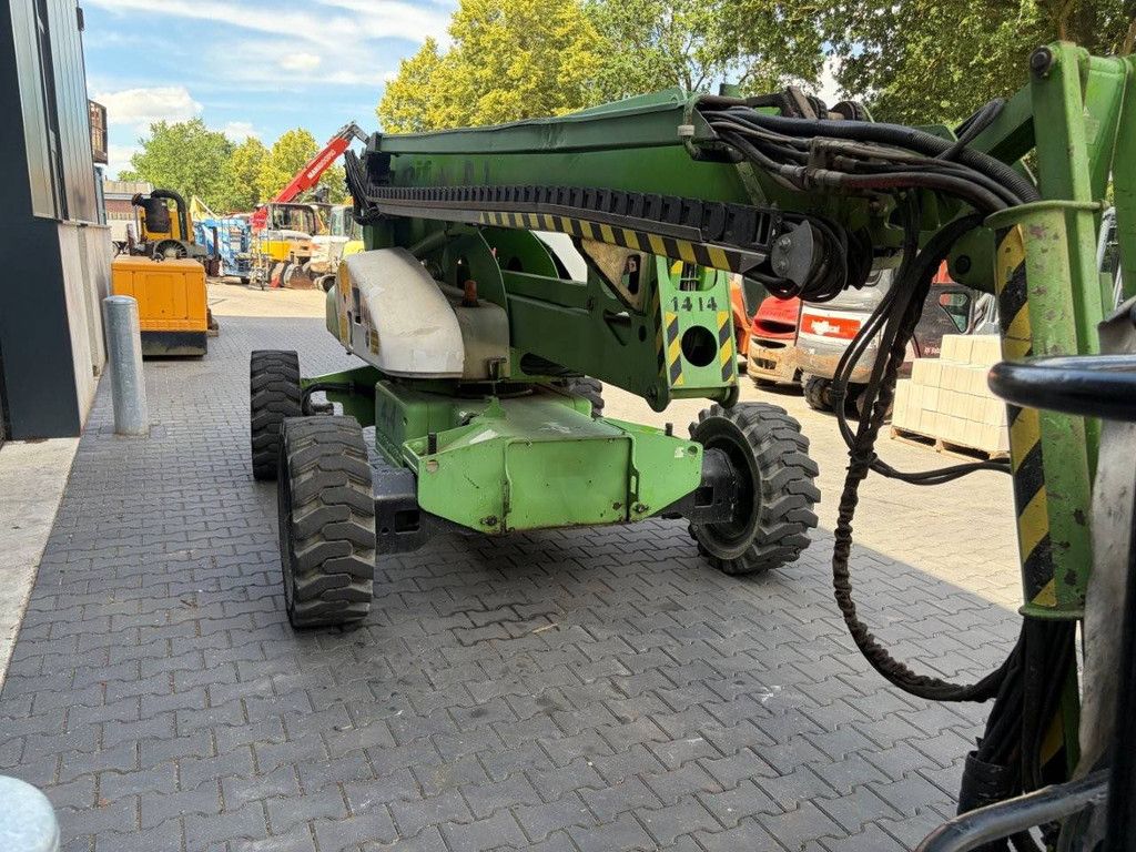 Articulating boom lift Niftylift HR21D 4x4 Diesel 225kg 20.8m 2005