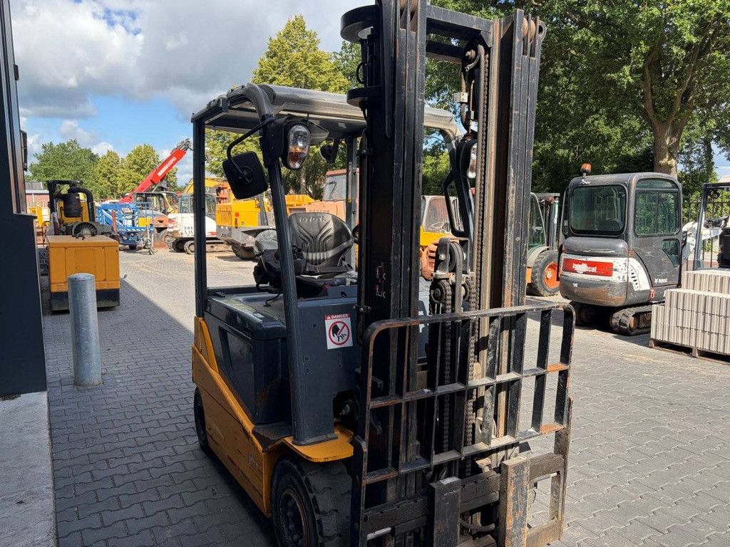 Toyota 8FBMKT25 Elektrogabelstapler 2500 kg 5 m 2016