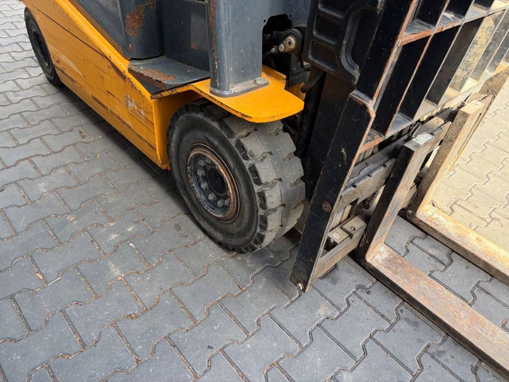 Toyota 8FBMKT25 Elektrogabelstapler 2500 kg 5 m 2016