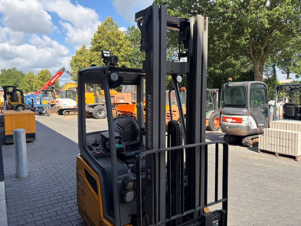 Gabelstapler Jungheinrich EFG213 Elektro 1300 kg 5,5 m 2019