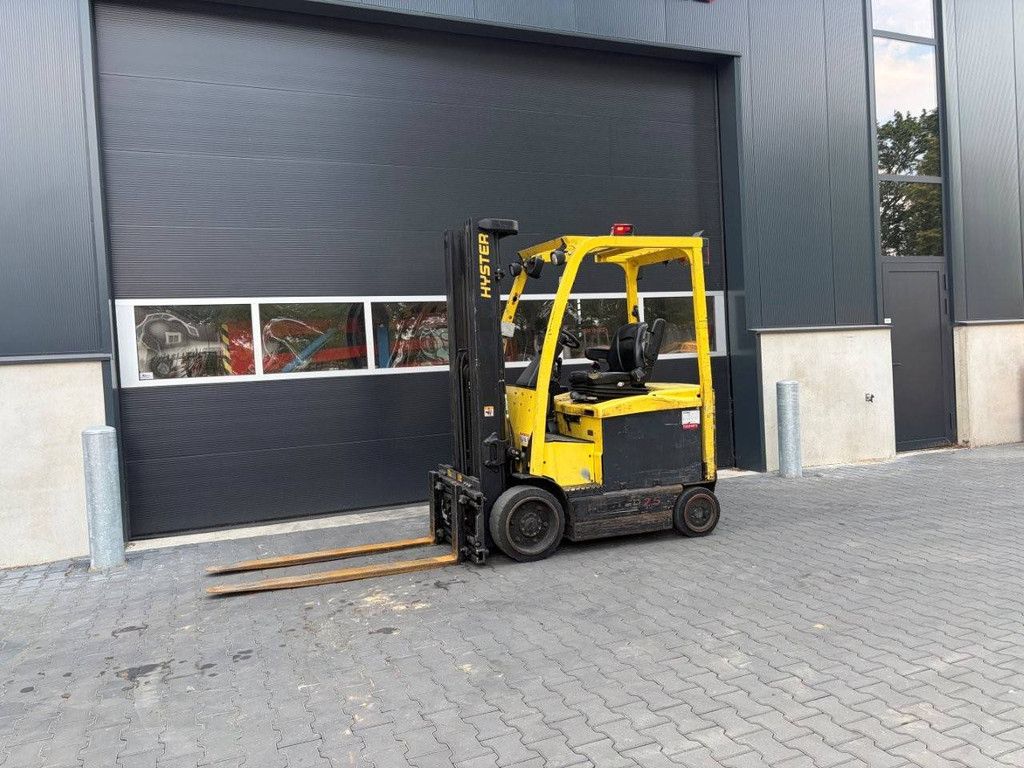 Hyster E2.5XN Electric Forklift 1240kg 5.55m 2013