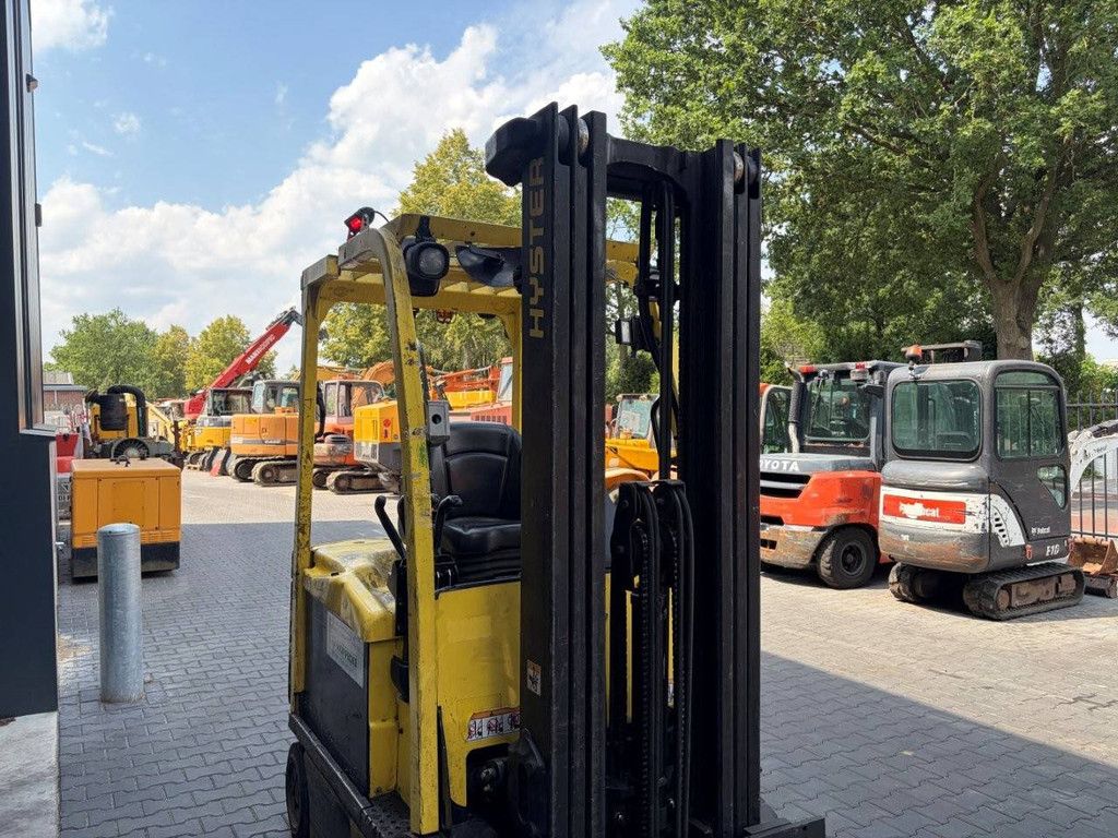 Hyster E2.5XN Electric Forklift 1240kg 5.55m 2013