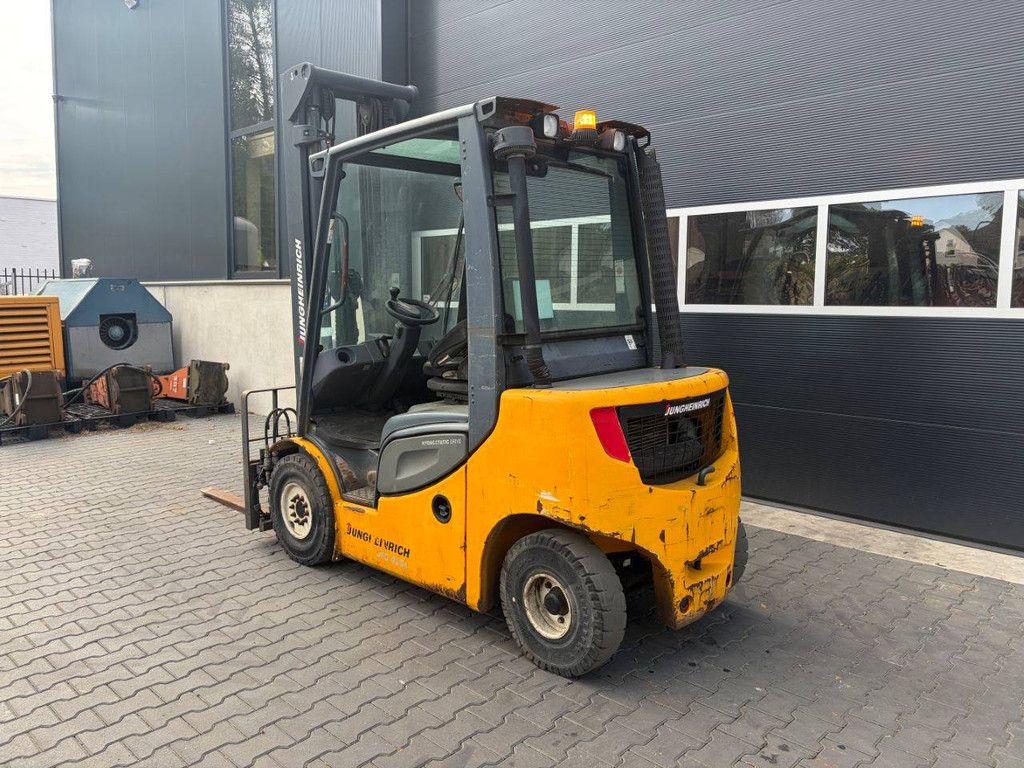 Gabelstapler Jungheinrich DFG 425s Diesel 2500kg 6.0m 2011