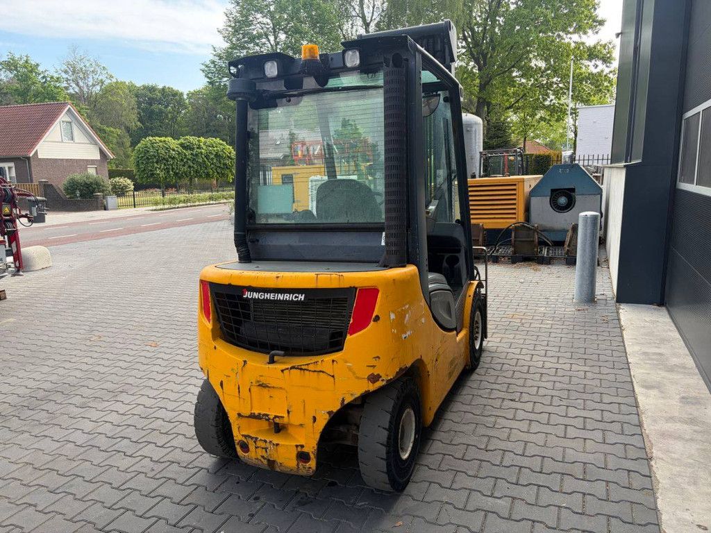 Gabelstapler Jungheinrich DFG 425s Diesel 2500kg 6.0m 2011