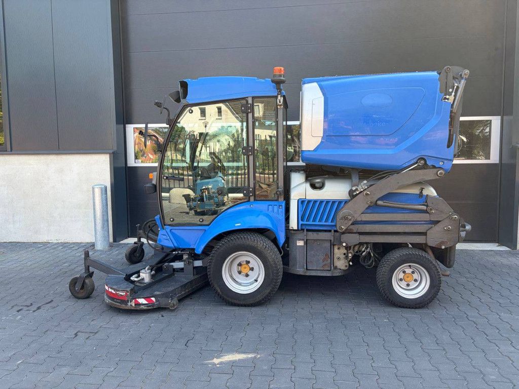 Ride-on Mower Vandy 2105 Diesel 2014 with Hydraulic Mowing Deck