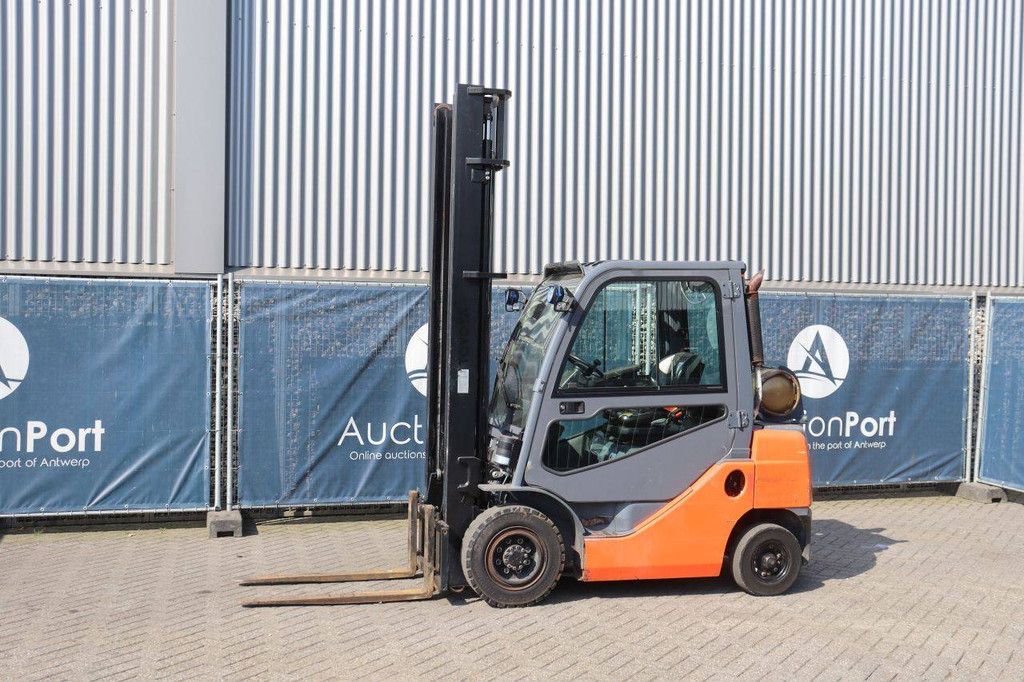 Toyota Gabelstapler 028FGF25 LPG 2500kg 5,0m 2012