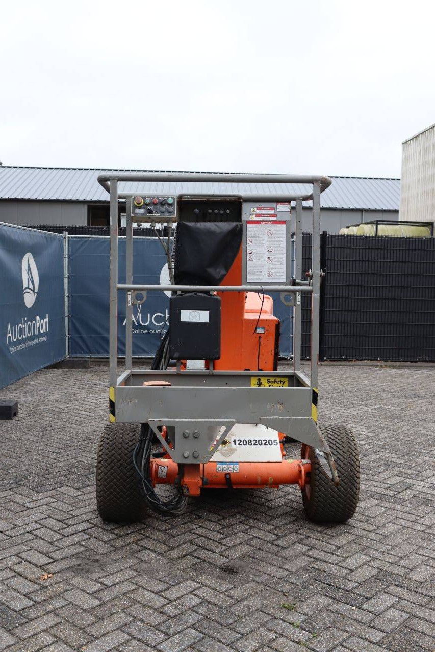 Nifty HR12NE Electric Articulated Boom Lift 200kg 12.2m 2015