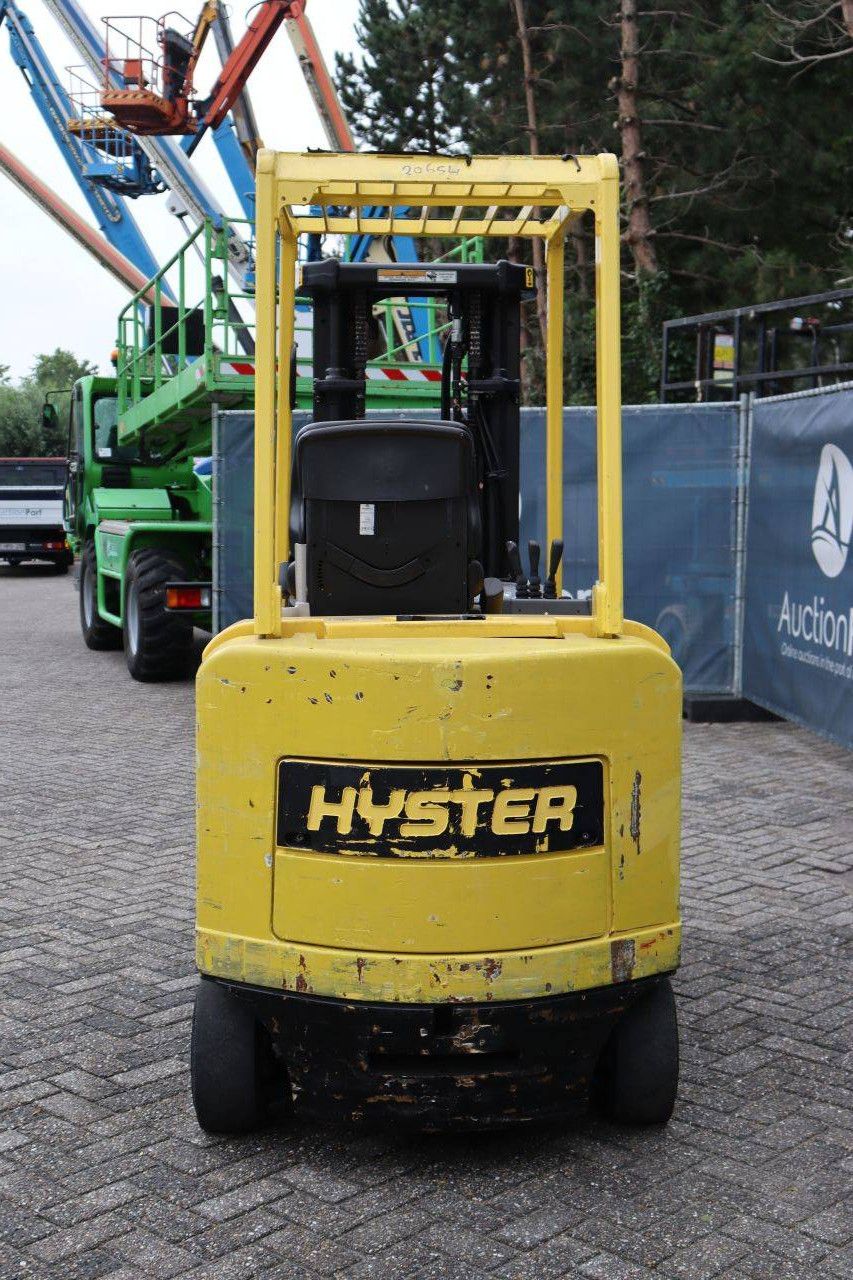 Gabelstapler Hyster E3.00XM-847 Elektro 2570 kg 4,7 m 2002