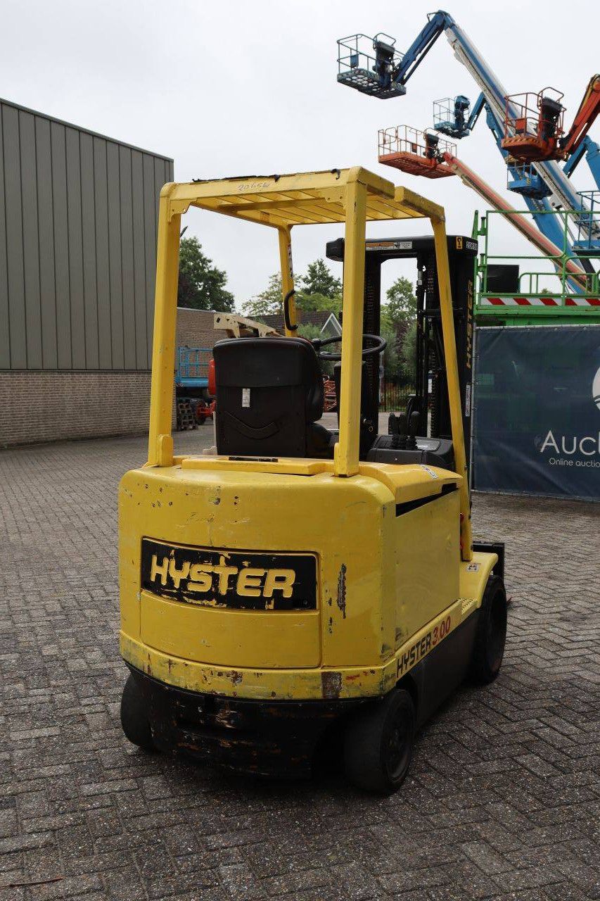 Gabelstapler Hyster E3.00XM-847 Elektro 2570 kg 4,7 m 2002
