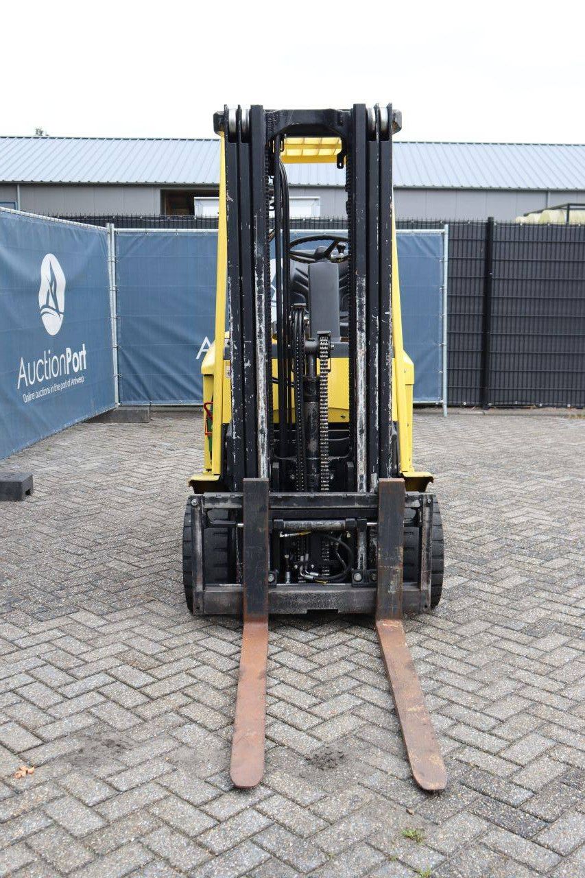 Gabelstapler Hyster E3.00XM-847 Elektro 2570 kg 4,7 m 2002