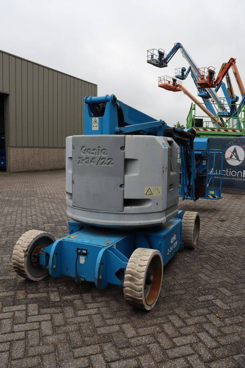 Genie Z-34/22N Elektrische Gelenkteleskoparbeitsbühne 227 kg 12,5 m 2008