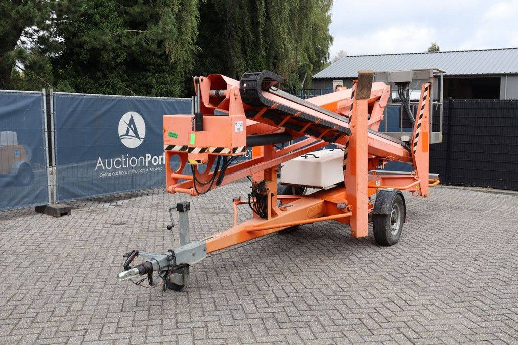 Anhängermontierte Hubarbeitsbühne Nifty 170HAC 200 kg 17,10 m 2013
