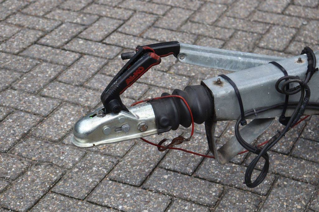 Anhängermontierte Hubarbeitsbühne Nifty 170HAC 200 kg 17,10 m 2013