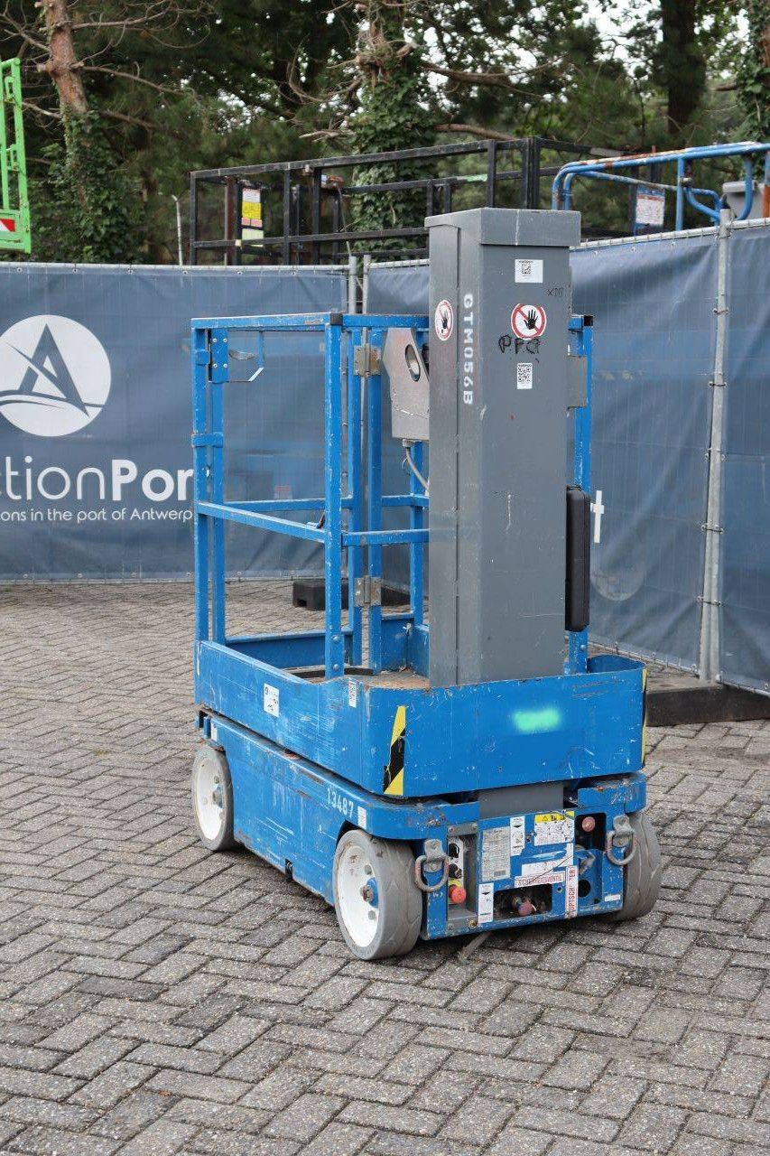 Skyjack SJ12 Elektrischer Mastlift 227 kg 5,6 m 2015