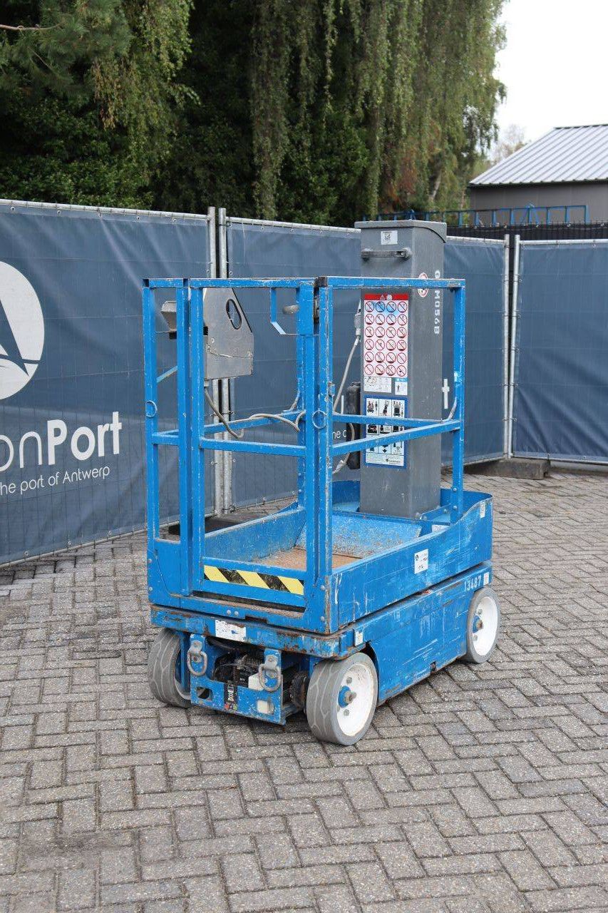 Skyjack SJ12 Elektrischer Mastlift 227 kg 5,6 m 2015