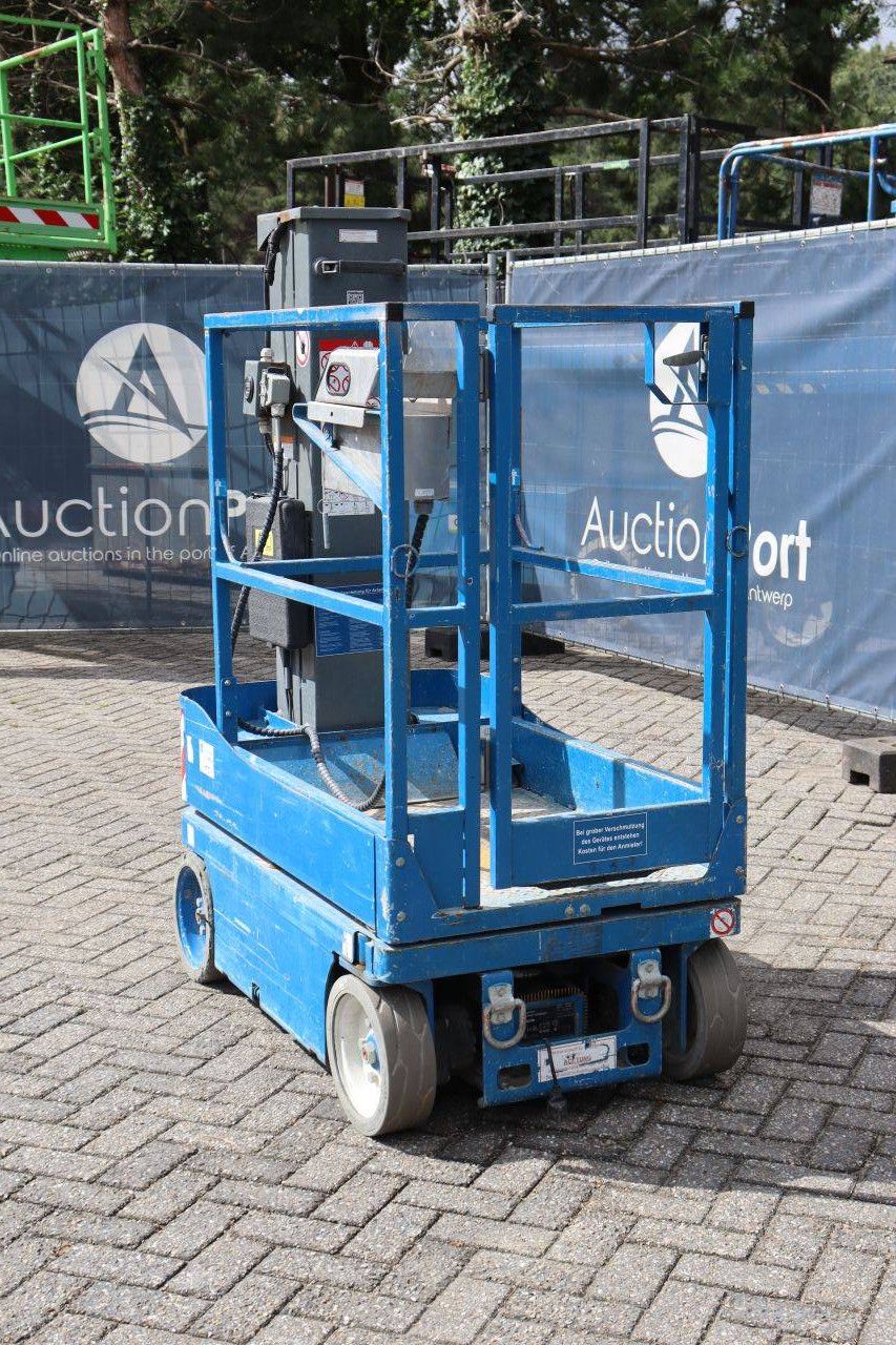 Skyjack SJ12 Elektrischer Mastlift 227 kg 5,6 m 2015