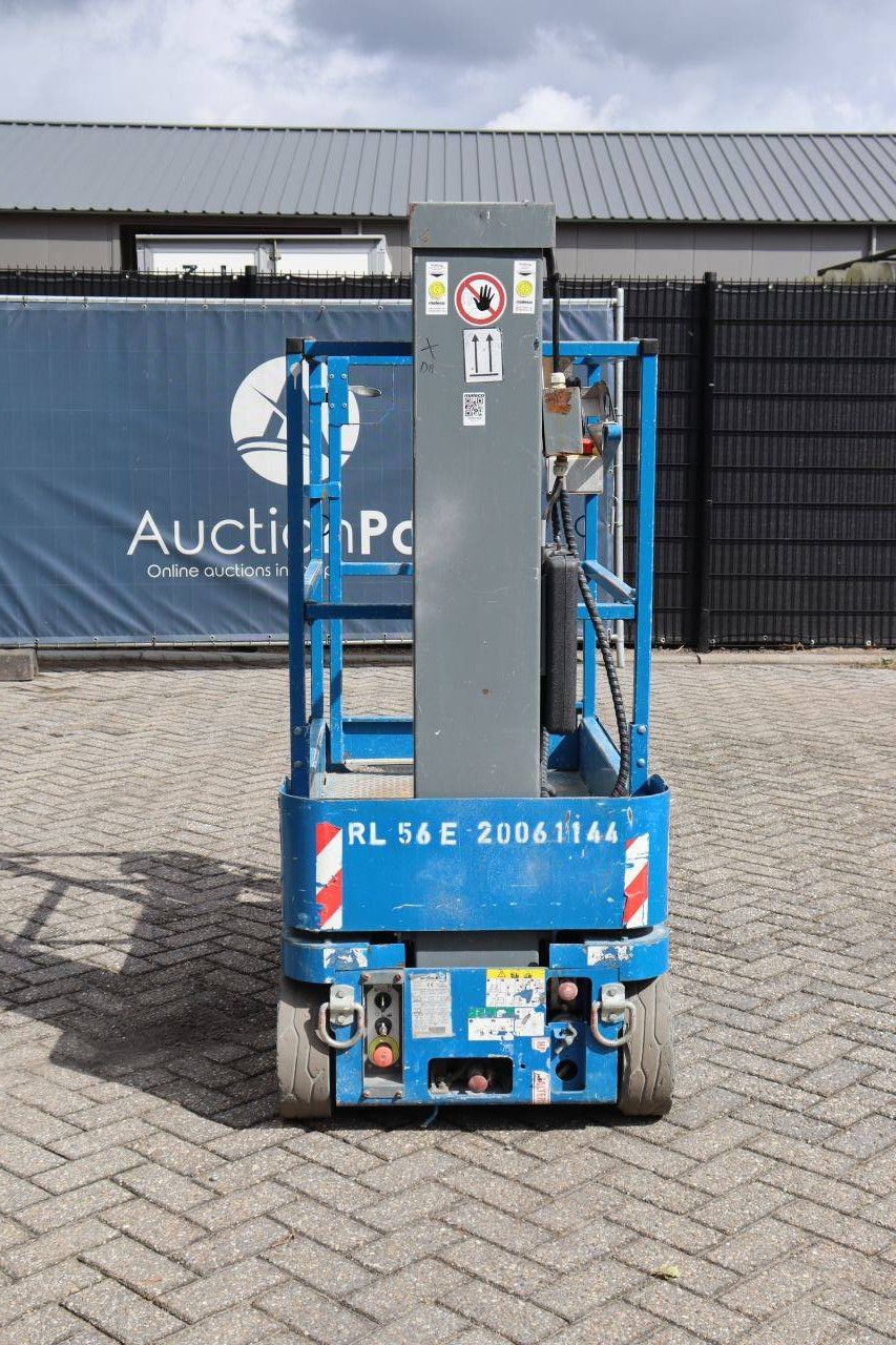 Skyjack SJ12 Elektrischer Mastlift 227 kg 5,6 m 2015