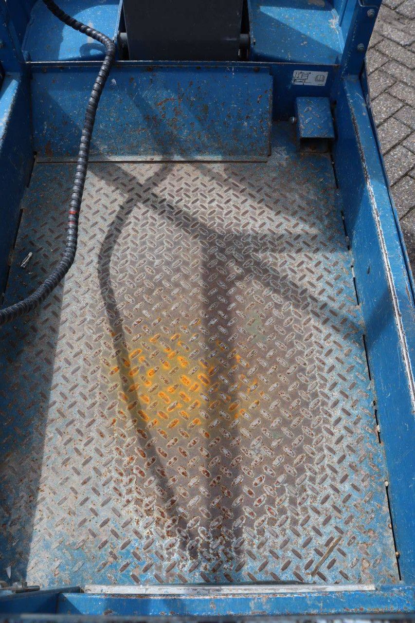 Skyjack SJ12 Elektrischer Mastlift 227 kg 5,6 m 2015
