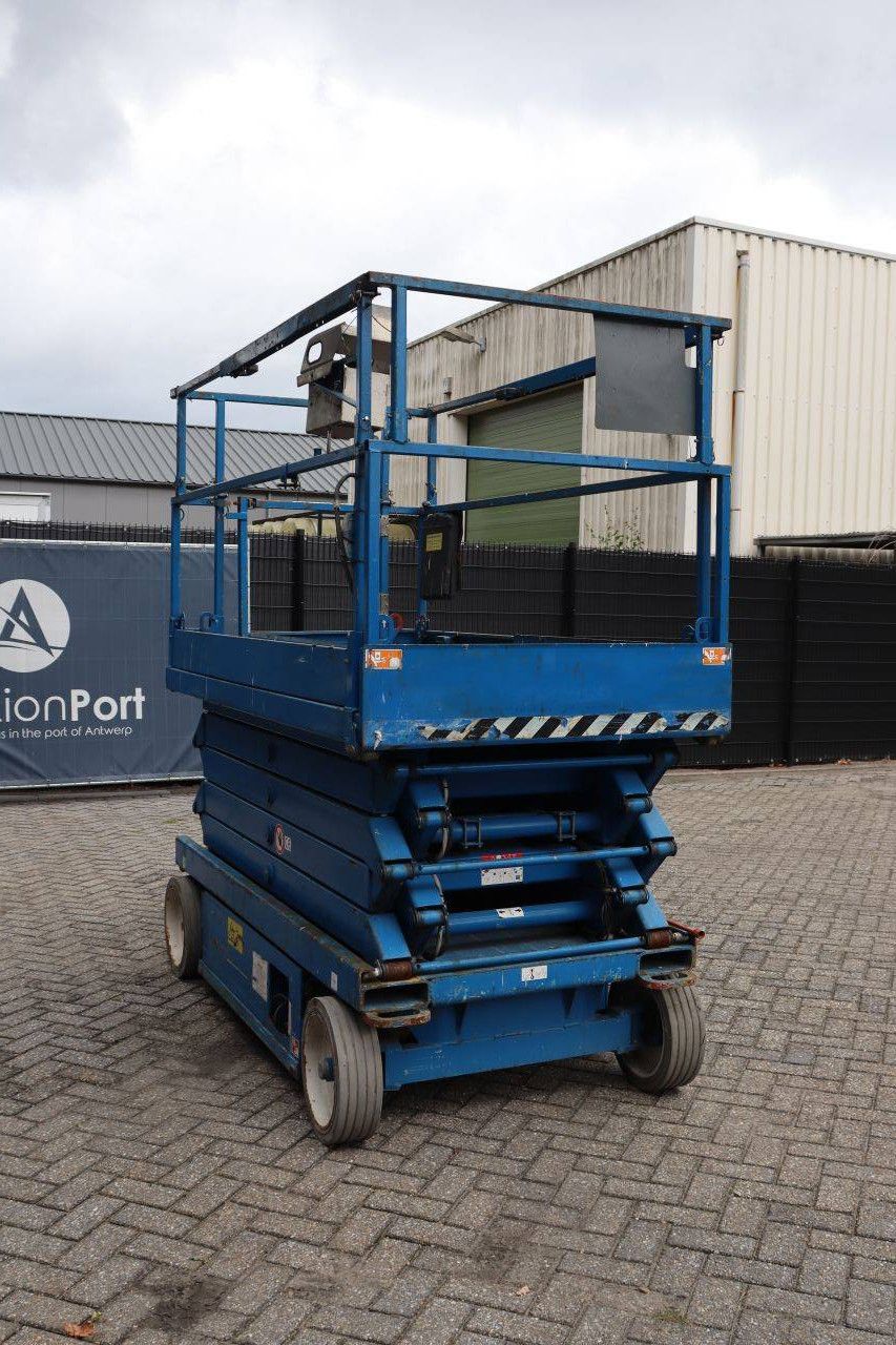Skyjack SJ III Scherenarbeitsbühne 4632 Elektrisch 317 kg 11,7 m 2015