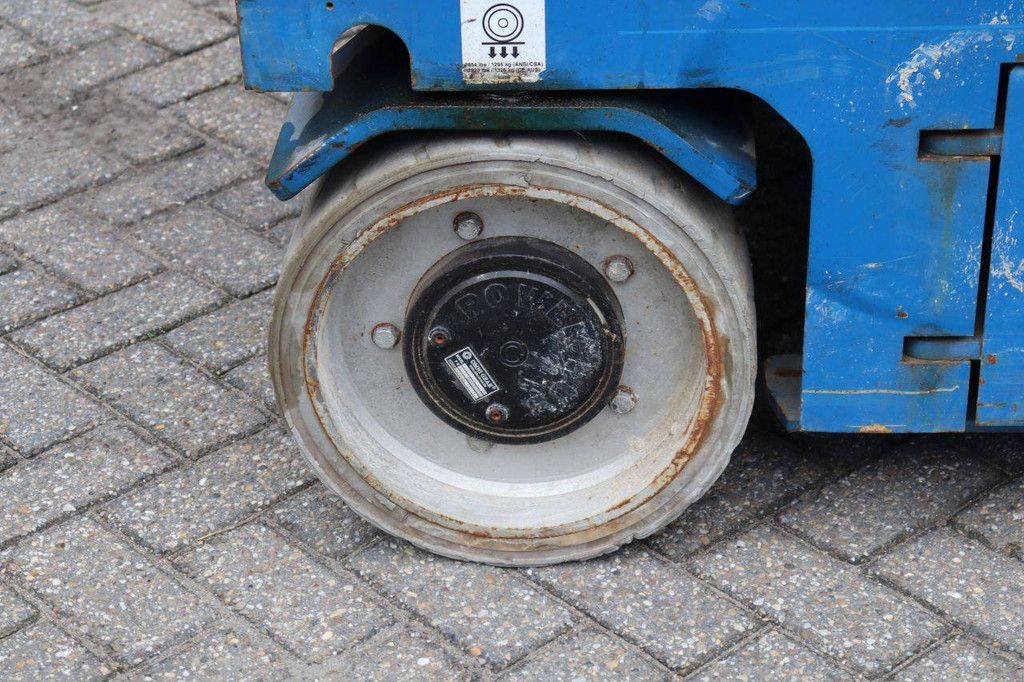 Scherenarbeitsbühne GMG 4046-ED Elektrisch 350 kg 13,9 m 2018
