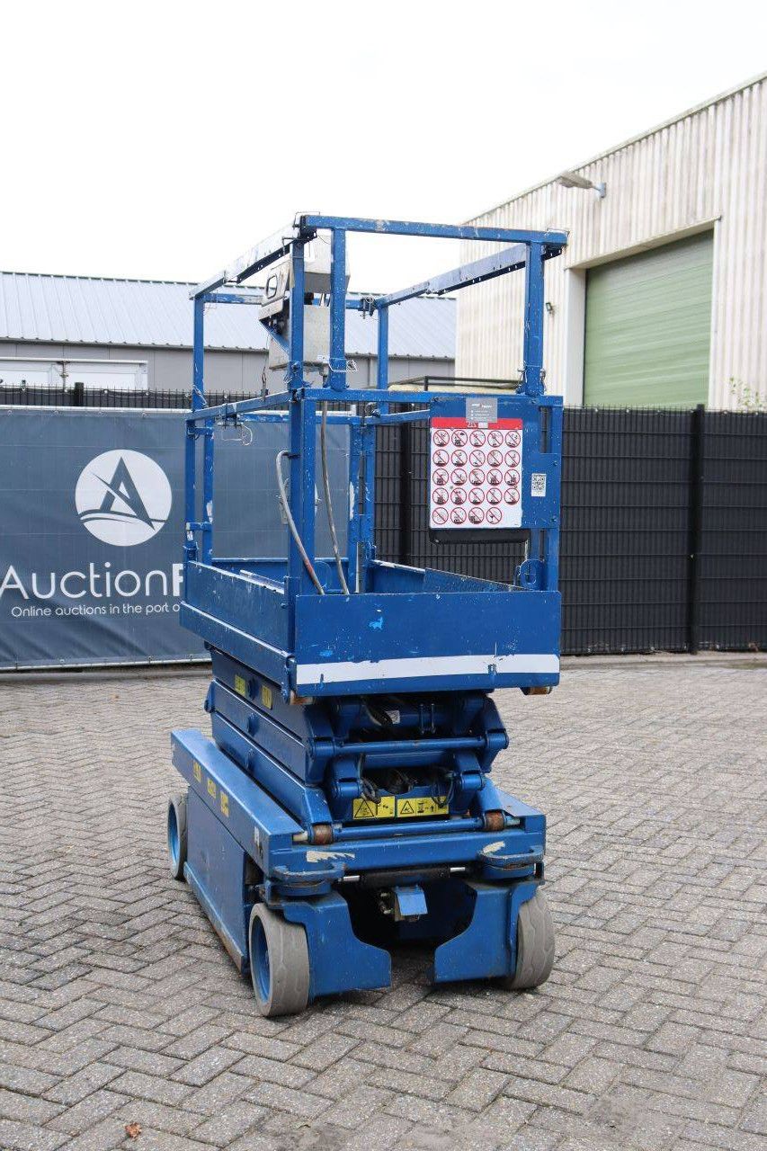 Skyjack SJ III Scherenarbeitsbühne 3219 Elektrisch 227 kg 7,8 m 2017