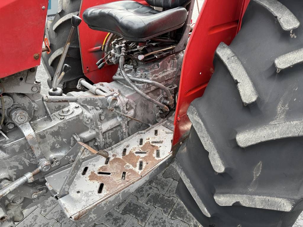 Massey Ferguson 260