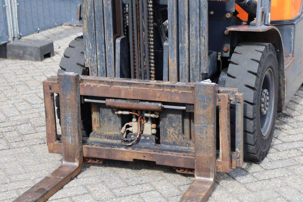 Gabelstapler Doosan D25G Diesel 2500kg 5,9m 2016
