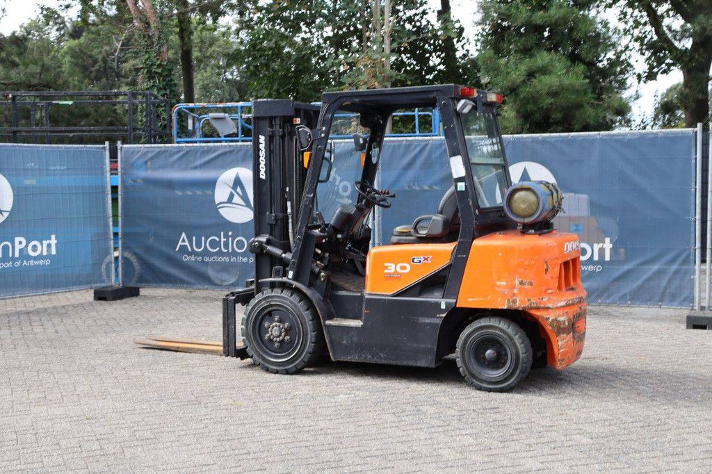 Doosan G30G LPG-Gabelstapler 3000 kg 5,9 m 2017
