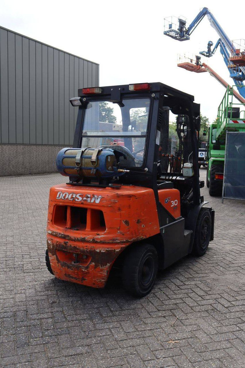 Doosan G30G LPG-Gabelstapler 3000 kg 5,9 m 2017