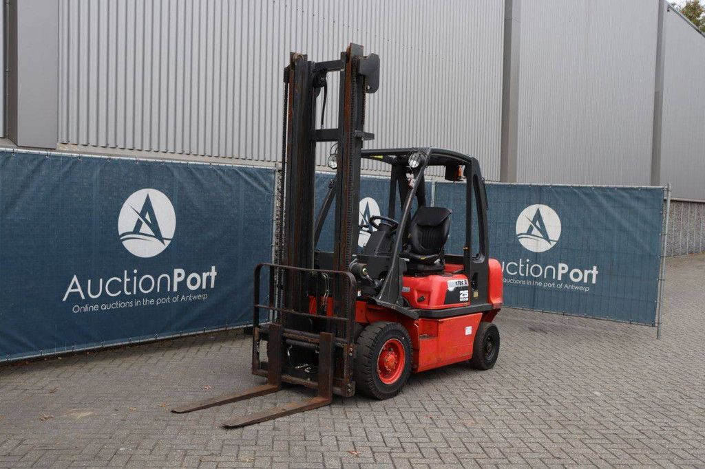 Heftruck Nissan FD02A25Q Diesel 2500kg 4.75m