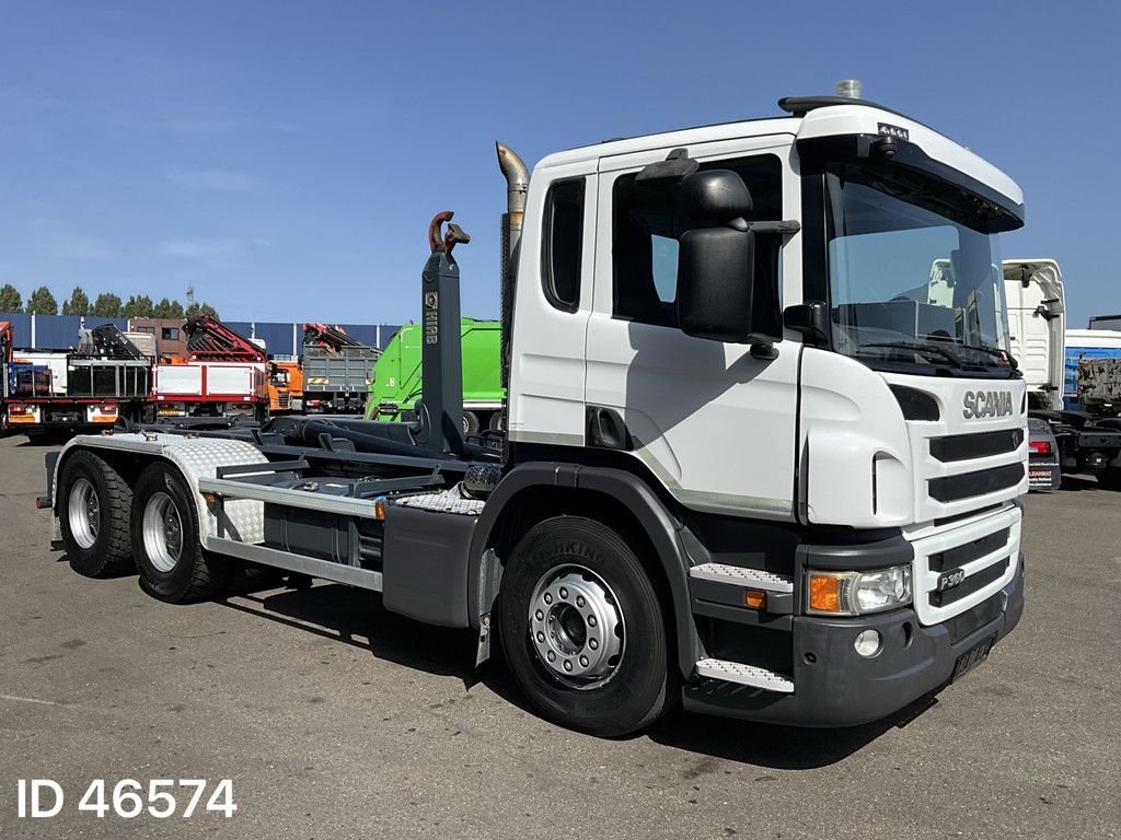 Scania P 360 6x4 Euro 6 Hiab haakarmsysteem Just 101.456 km!