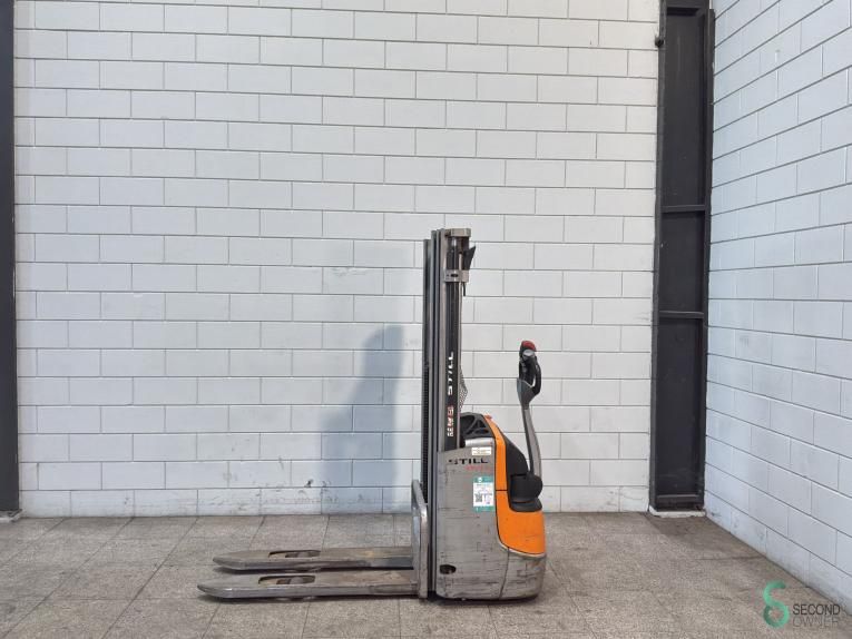 Stapler Elektrisch Still EXV12 2021 Triplex