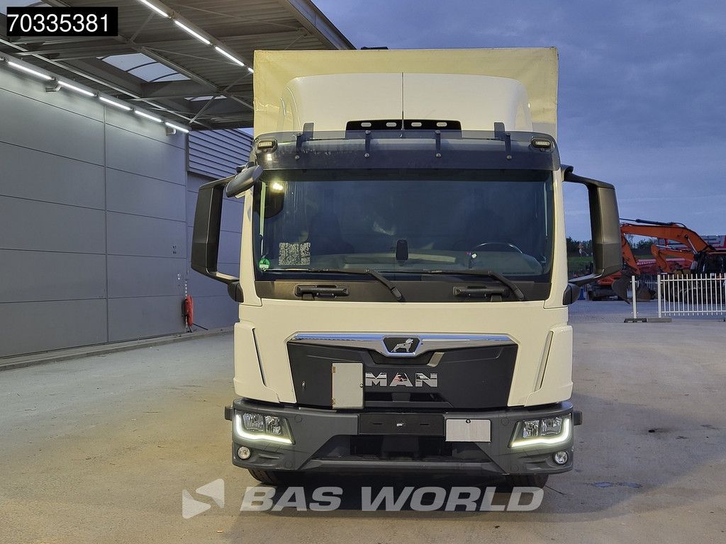 MAN TGL 12.250 4X2 12tonner 6-cylinder 1500kg ladebordwand Automatic Euro 6