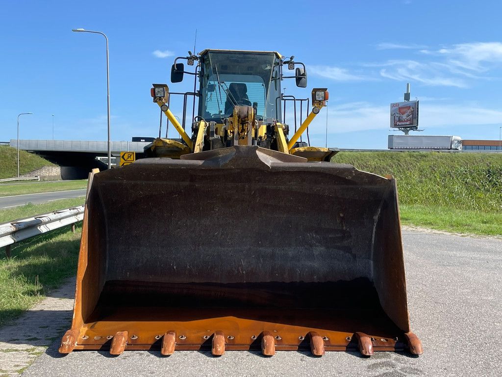Komatsu WA470-6