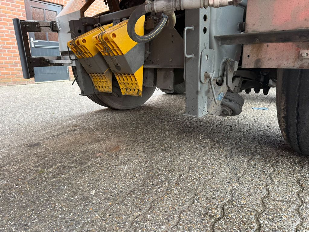 D-TEC 36m3 RVS Mestoplegger/Manure/Gulle 2x Stuuras NL Trailer