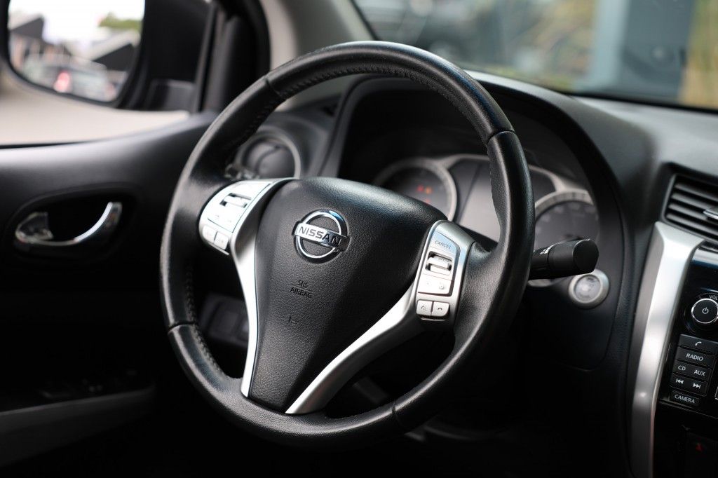Nissan Navara 2.3 DCI X-TRA CAB 4WD VAN