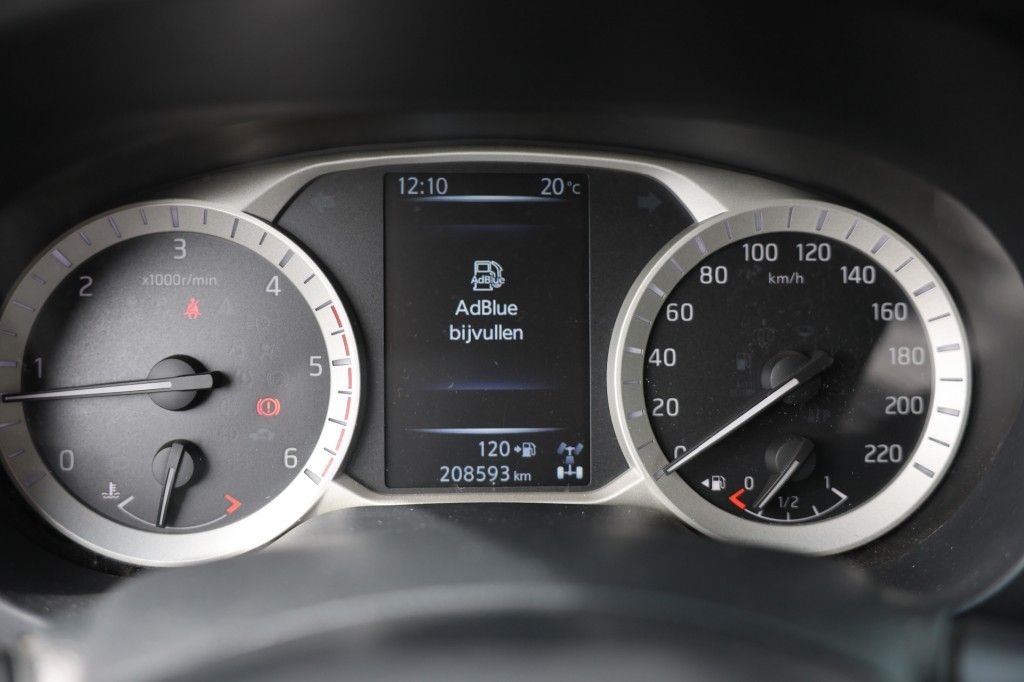 Nissan Navara 2.3 DCI X-TRA CAB 4WD VAN
