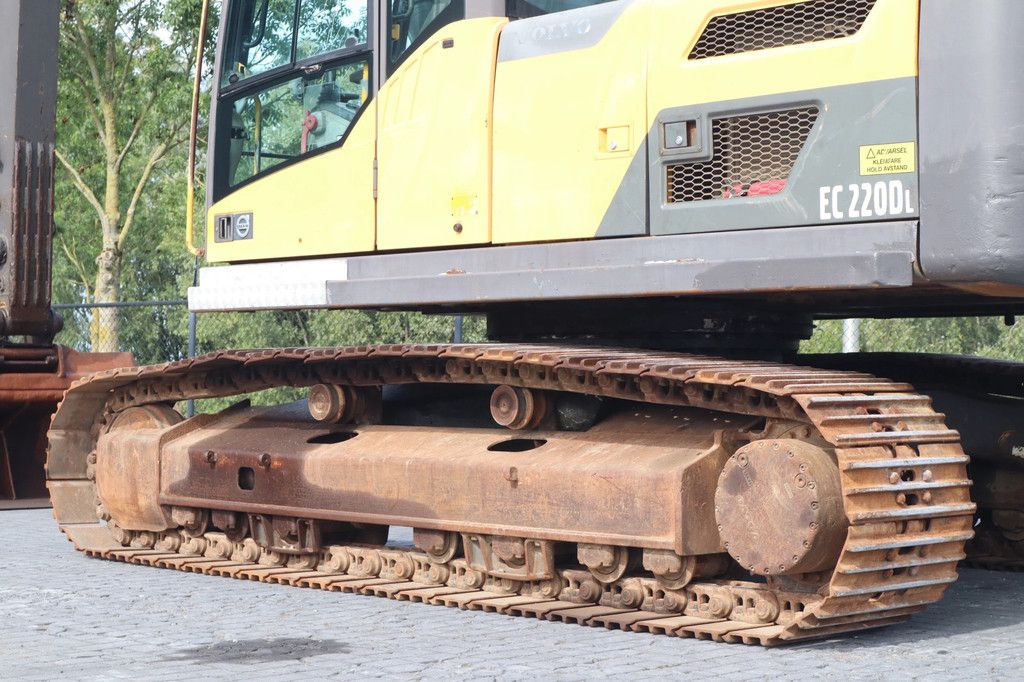 Volvo EC220D L | BUCKET | QUICK COUPLER | CENTRAL LUBE