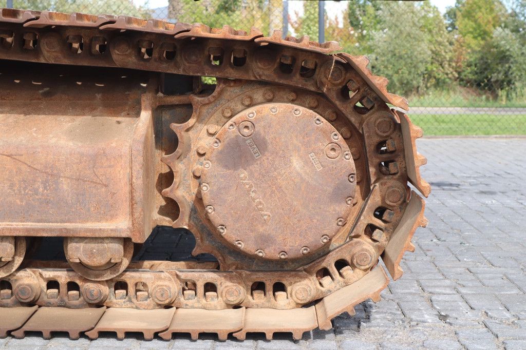 Volvo EC220D L | BUCKET | QUICK COUPLER | CENTRAL LUBE