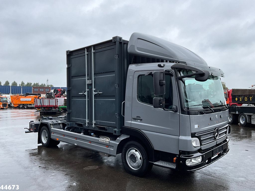 Mercedes-Benz Atego 816 met haakarmsysteem