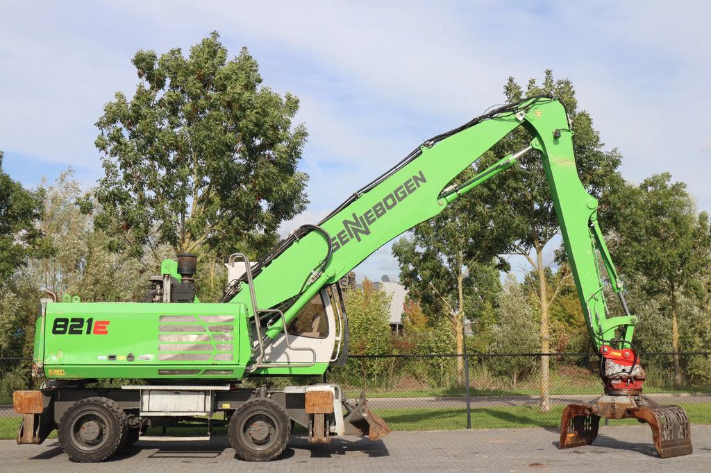 Sennebogen 821 E | SORTING GRAB | GOOD CONDITION