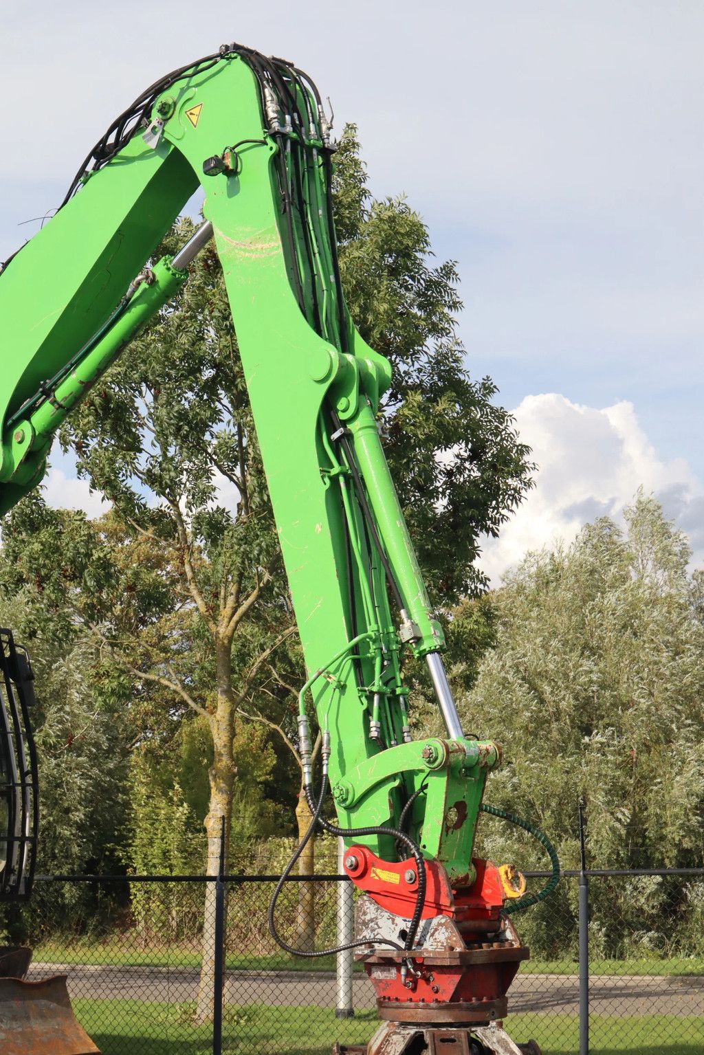 Sennebogen 821 E | SORTING GRAB | GOOD CONDITION