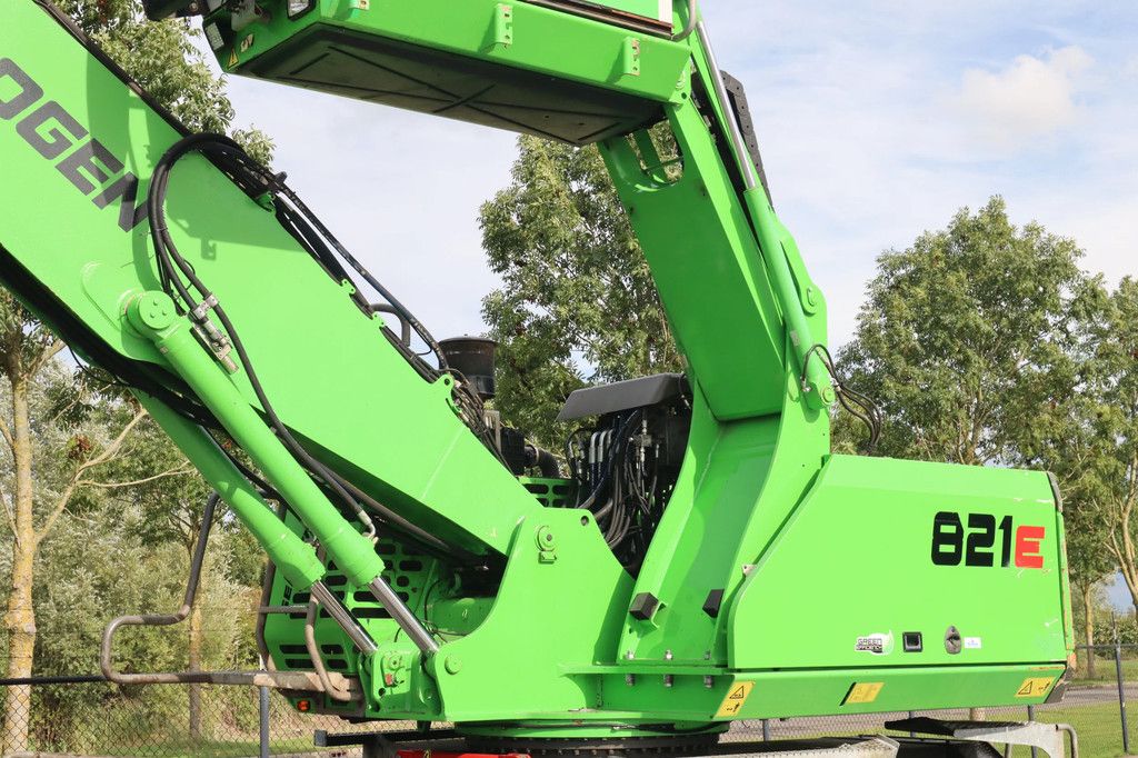 Sennebogen 821 E | SORTING GRAB | GOOD CONDITION
