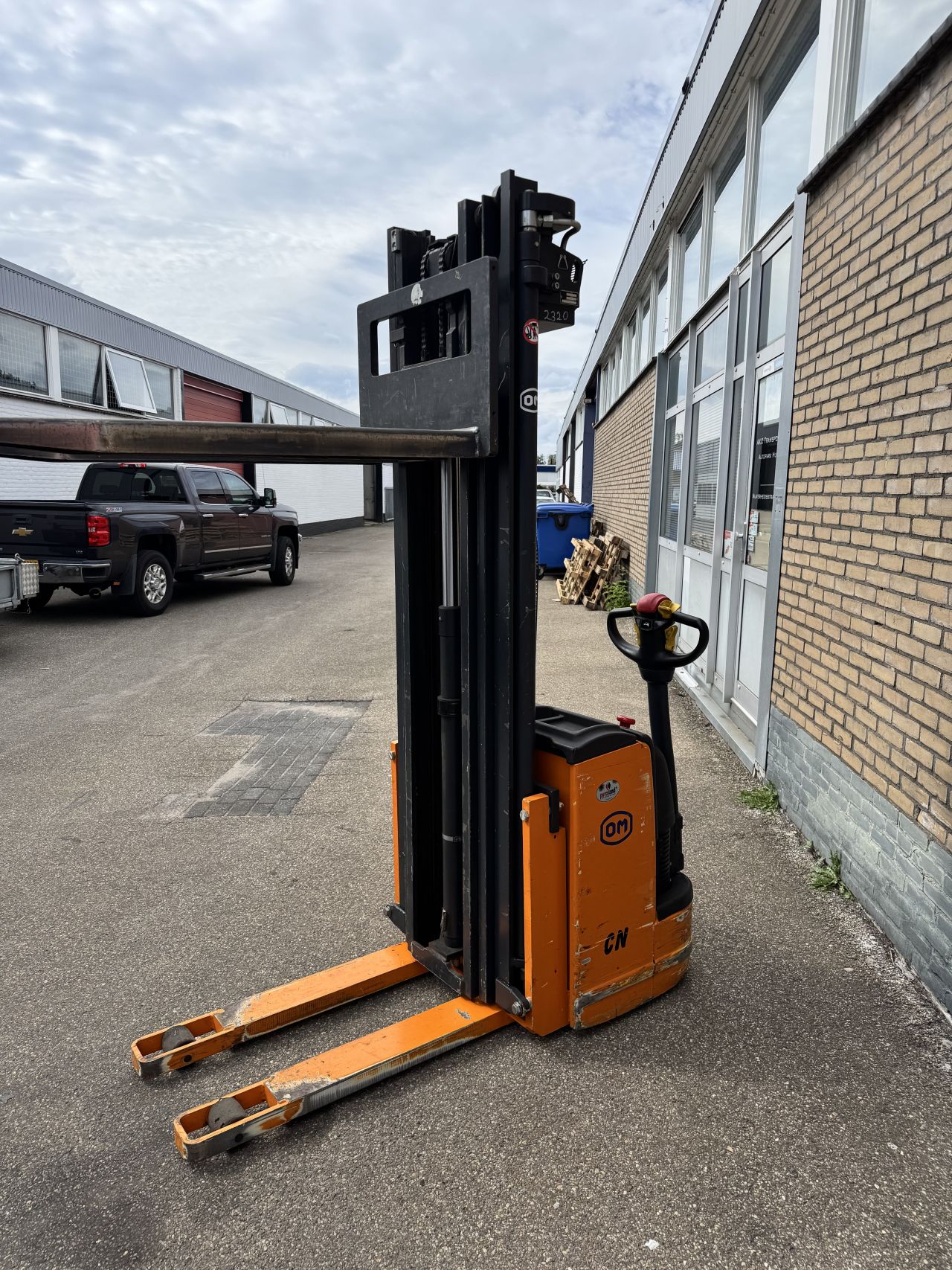 STAPELAAR / triplex / 547,5 cm !! / 1118 uur !!