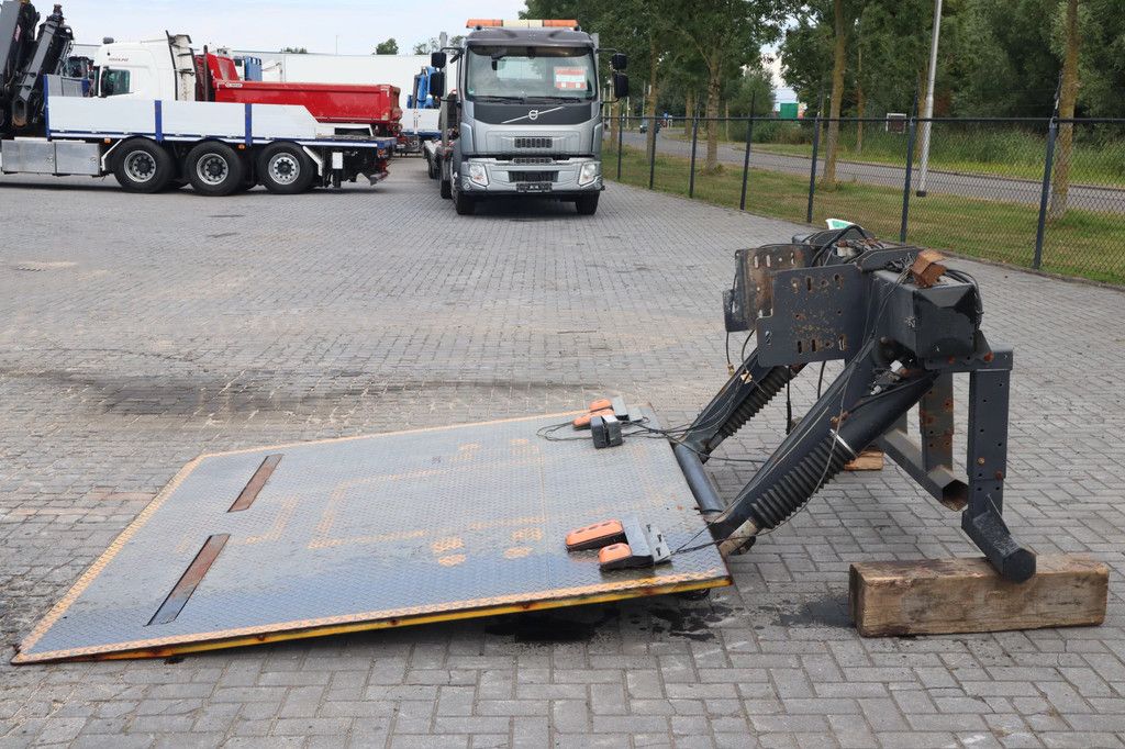 ZEPRO Z2500-15MA | TAILLIFT | LADEBORDWAND | LAADKLEP